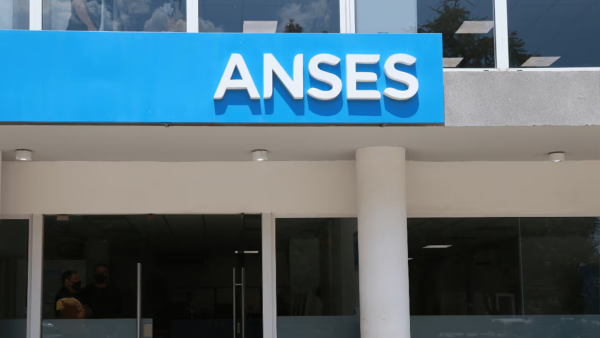 ANSES cu&aacute;ndo cobro: el cronograma de pagos para este mi&eacute;rcoles 6 de mayo